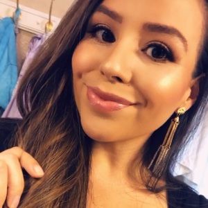 Meet your Posher, Bree